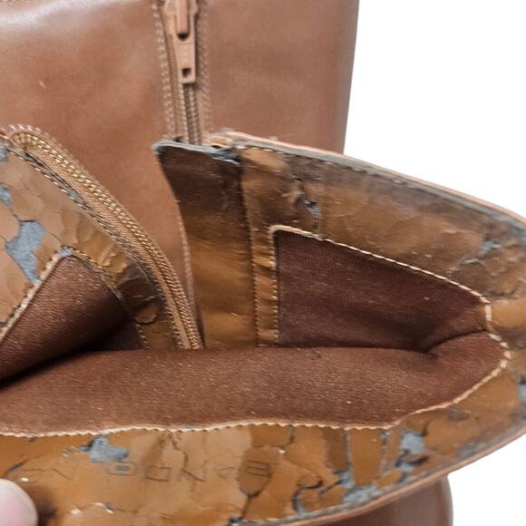 Vintage Y2K Bandolino 10 Brown Leather Square Toe Buckle Chunky Boot Minimalist - Picture 7 of 7